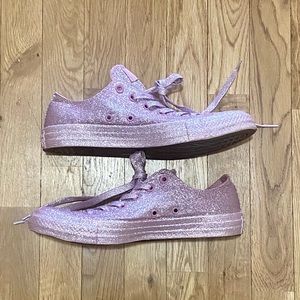 Pink Glitter Chuck Taylor’s 💕